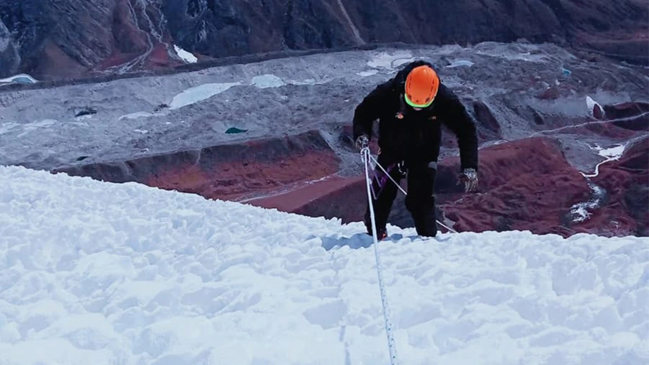 Lobuche Peak Climbing